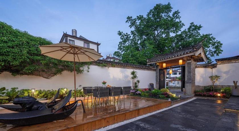 Jinghua Guesthouse Hotel in China