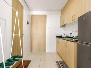 JoyVista Manor With Sunrise Balcony Free WI-Fi Vacation rental in Pasay