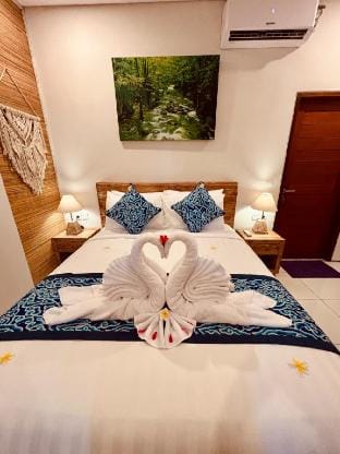 Umah Made: Bali Home & Art Space Vacation rental in Payangan