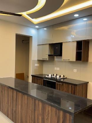 Cozy2BR w/Pool/Gym/Games near Hebbal & BLR Airport Vacation rental in Bengaluru