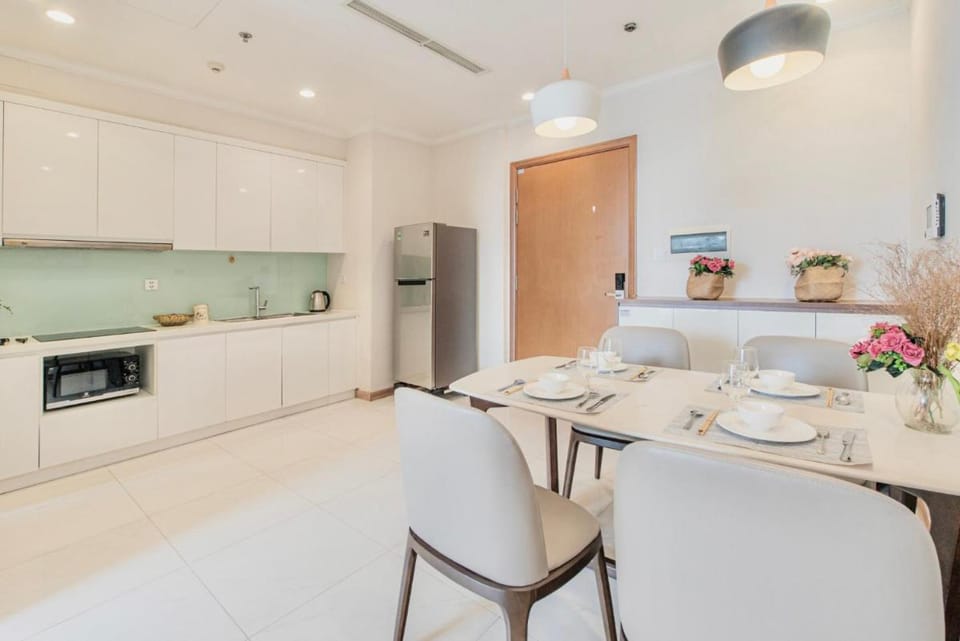 SkyView Apartment - Bui Vien Street & SG's HEART Apartment in Ho Chi Minh City