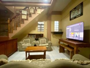 Baguio Mountain Villa View. 3 Spacious bedrooms Vacation rental in Baguio