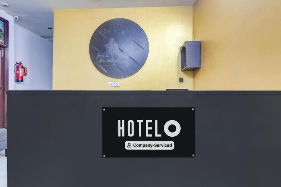 Super Hotel O East Punjabi Bagh Near Metro Station Hotel in Delhi