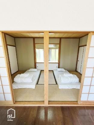 ist villa 02: Hidden Orchard, Sleeps 6 Villa in Japan