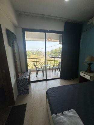 Cozy Couple friendly stay Nr Candolim/Calangute Apartment in Calangute