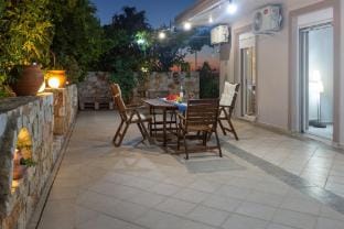 Casa Anthea 3 bedroom apartment with Garden Apartment in Crete