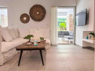 Elegant Flat in Glyfada Center Vacation rental in South Athens