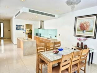 The Point  Villa 5*  Near Legend Golf Villa in Hoa Hai