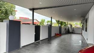 Chun Zhi Yen Homestay Vacation rental in Johor