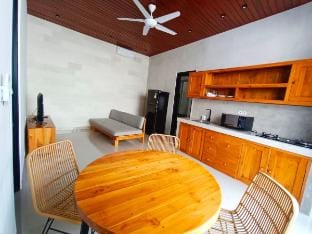 New Villa 2Bdr 5 Min Finns Beach Vacation rental in North Kuta