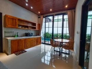 New Villa 2Bdr 5 Min Finns Beach Vacation rental in North Kuta