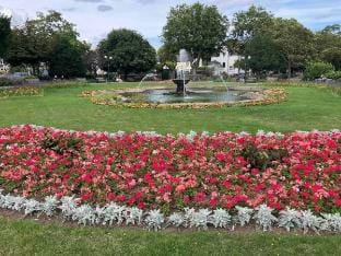 Entire artistic open-apartment Apartment in Southend-on-Sea