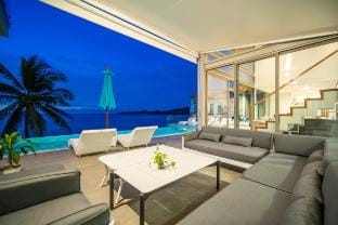 Kamala Beach Frontline Beach Top Luxury Villa Villa in Kamala