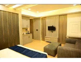 FellaFoot - Premium Apartments(Royale) Apartment in Lucknow