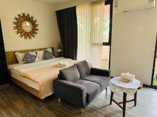 Patong city center 2pool condo Vacation rental in Patong
