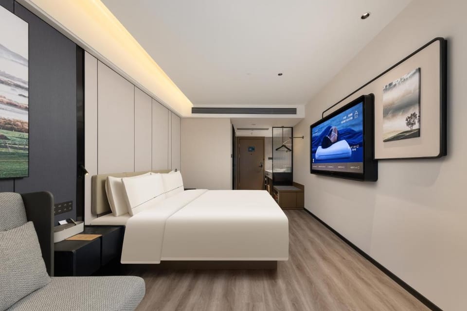 Atour Hotel Shanghai International Tourism Resort Chongxi Road Hotel in Shanghai
