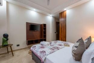 Fortune Home Service Apartment 3 Bhk, J-267, SAKET Apartment in New Delhi