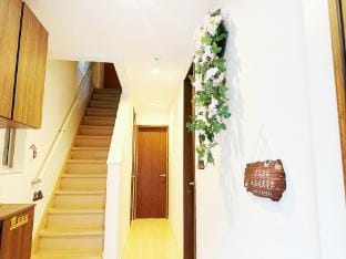 NEW OPEN  YUホーム大阪野田駅近場　一軒家3F 駐車場あり最大10名 Vacation rental in Osaka