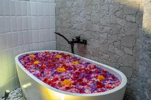 A9*Luxurious 3BDR Villa in Seminyak with Rooftop Villa in North Kuta
