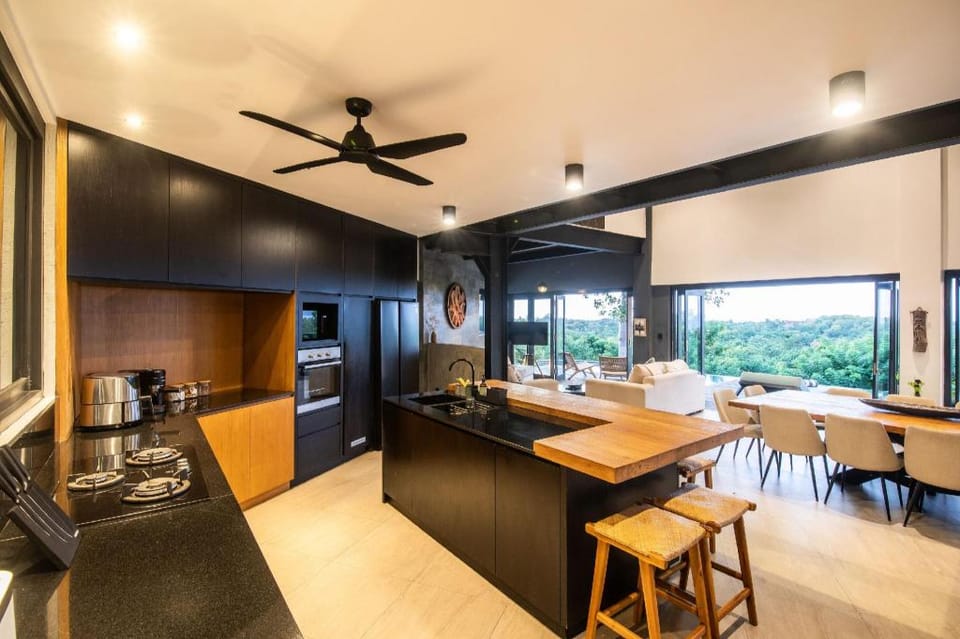 Clifftop villa 5 mins to Bingin Villa in Bali