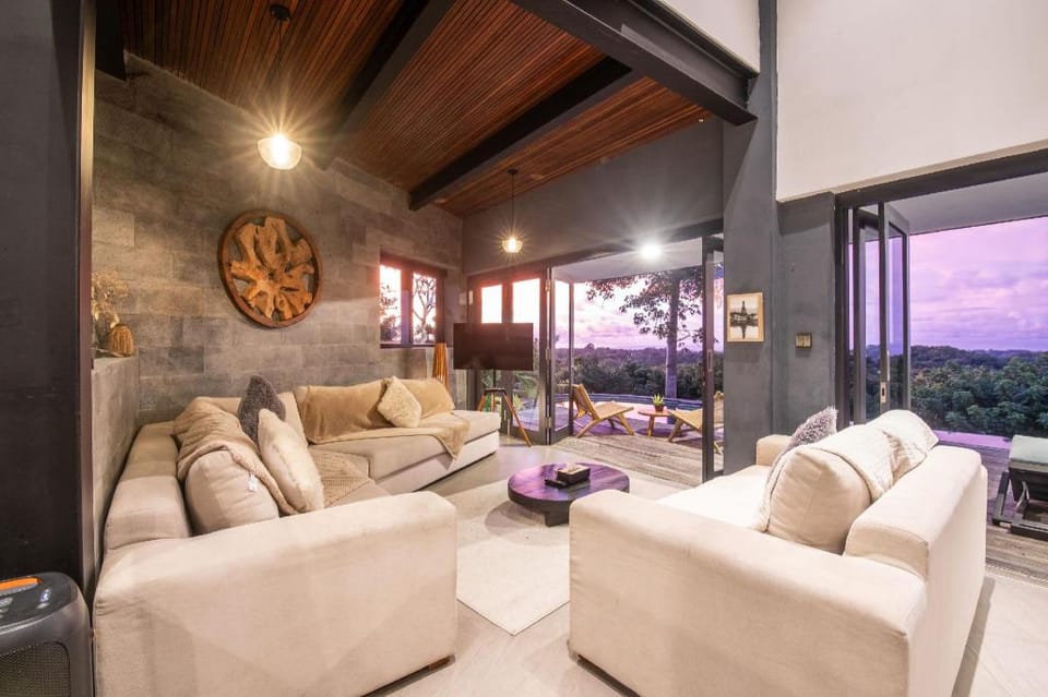 Clifftop villa 5 mins to Bingin Villa in Bali