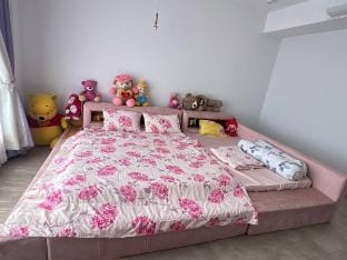 It's a family room, warm & close Vacation rental in Krong Battambang