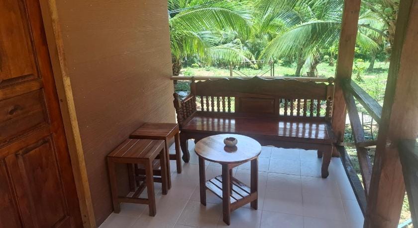 ฟาดิลบังกะโล fadel bungalow Resort in Krabi Changwat