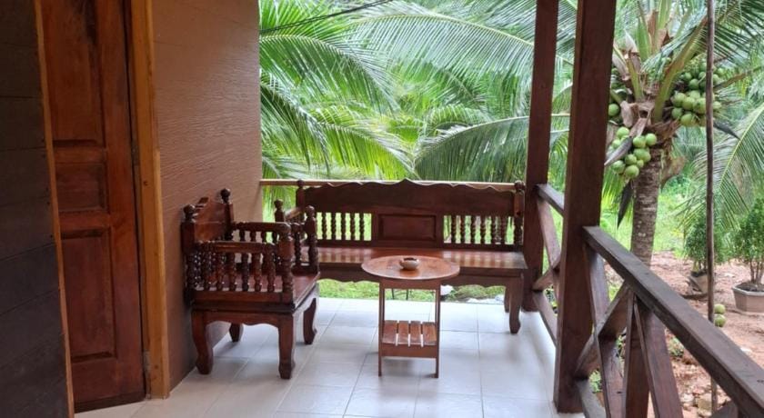 ฟาดิลบังกะโล fadel bungalow Resort in Krabi Changwat