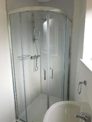 No 3 - Modern Studio Apartment in Lanark Town Cent Vacation rental in Lanark