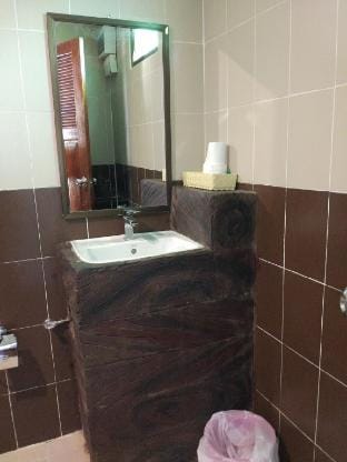 Koh Lanta Klongnin Rubber Home A/C Quiet Room Vacation rental in Krabi Changwat