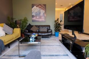 Portal Chalets With Private Pool - Al Narjis (N2) Chalet in Riyadh