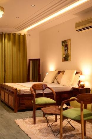 Royal Villa – IndieSoul Studio Vacation rental in Noida
