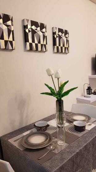Sundance Staycation Suites by Mihaela Apartment in Cebu City