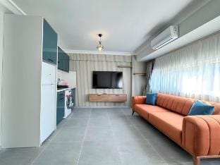 Renovated Duplex Apartment Near Metro w/Elevator Vacation rental in Istanbul