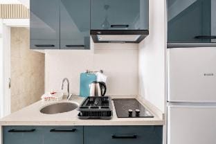 New Central Flat Near Metro w/Elevator&Balcony Vacation rental in Istanbul