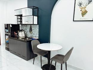 LetuB02 Business Suite Family Travel LargeBathtub Vacation rental in Ho Chi Minh City