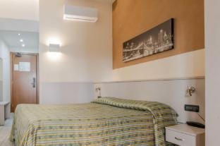 Hotel Oasis of Calm& Elegance Heart of Ventimiglia Apartment in Ventimiglia
