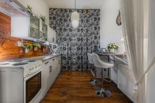 3 min from the main Railway station Vacation rental in Prague