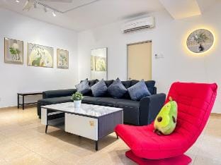 Fahrenheit88 | 3BR Newly Renovated Spacious &Comfy Vacation rental in Federal Territory of Kuala Lumpur