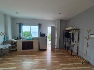 Sea view studio very close to the beach Vacation rental in Wichit