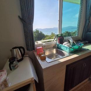 Sea view studio very close to the beach Vacation rental in Wichit