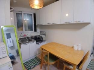 Entire house Mangwon-dong Mangwon station 6LINE Vacation rental in Seoul