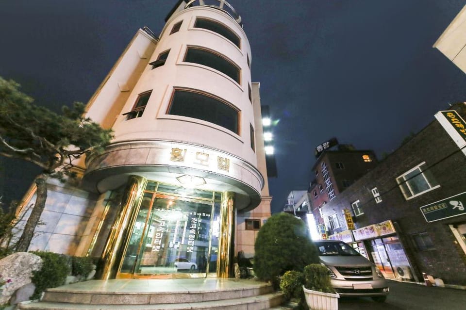Gangneung Wheel Motel Hotel in South Korea
