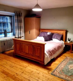 A Basement Apartment Apartment in Carmarthen