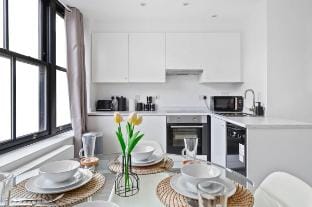 London 3 Bedroom Haven | Free Parking Vacation rental in London Borough of Lewisham
