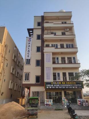 hotel LS palace Cuttack Puri bypass Vacation rental in Bhubaneswar