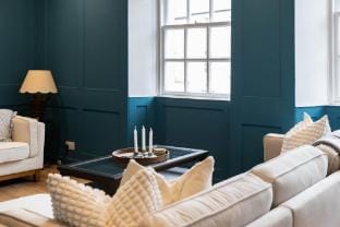 The Woodstock Nest Apartment in West Oxfordshire District
