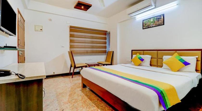 Crystal Suites Hotel in Bengaluru