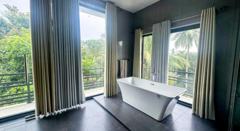 Hotel Pearl White Residency Hotel in Central Province