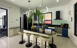 Villa Arle 3 Bedrooms Private Pool Kitchen Garage Vacation rental in Rawai